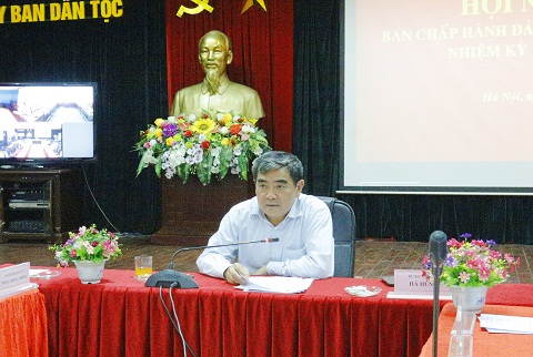 Đồng chí Hà Hùng, Bi thư Đảng ủy, Thứ trưởng, Phó Chủ nhiệm UBDT chủ trì Hội nghị
